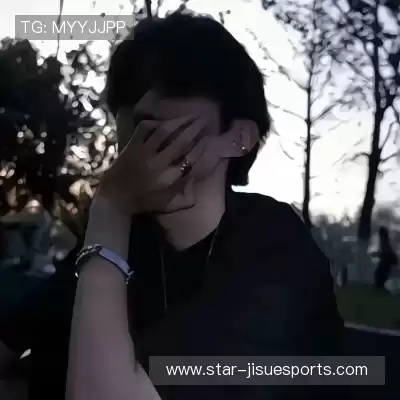 侯跃雯